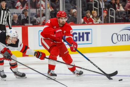 NHL: New Jersey Devils at Detroit Red Wings